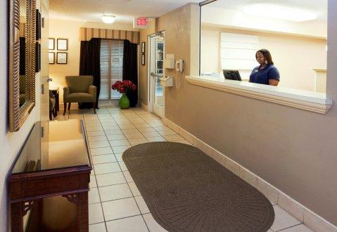 Hotel Mainstay - Cary