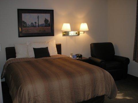 Mainstay - Cary 2* Raleigh